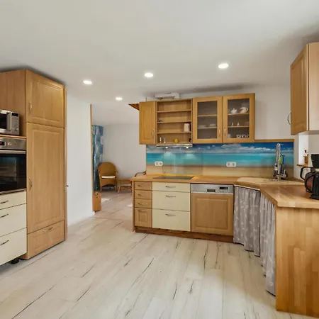 2 Bedroom Gorgeous In